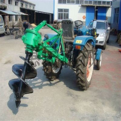 多功能电线杆挖坑机 拖拉机四轮挖坑机器