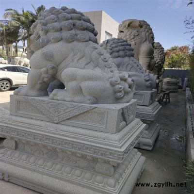 **青石雕刻石狮子寺庙石雕狮子别墅庭院动物石像定制批发