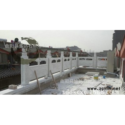 汉白玉栏板 曲阳石雕汉白玉栏杆 石雕花岗岩栏杆