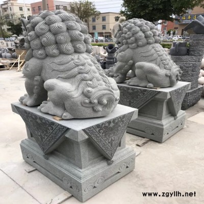 厂家定制青石石雕狮子摆件园林广场石狮子 景观雕塑
