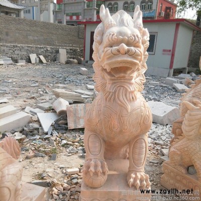 沐泽晚霞红石雕麒麟一对庭院别墅家用摆件雕刻酒店门口看门石头摆件