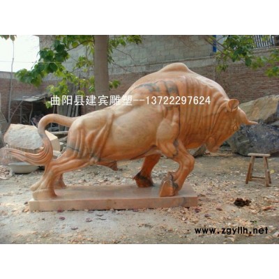 加工定做各种石雕牛 晚霞红牛 石雕开荒牛 石头劲牛