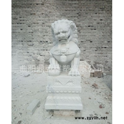 石雕狮子 汉白玉石狮子 墓地专用石雕狮子 做工精细