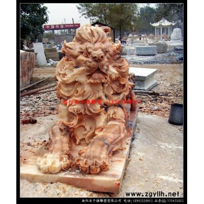 汇丰爬狮子雕刻_石雕汇丰石狮子定做