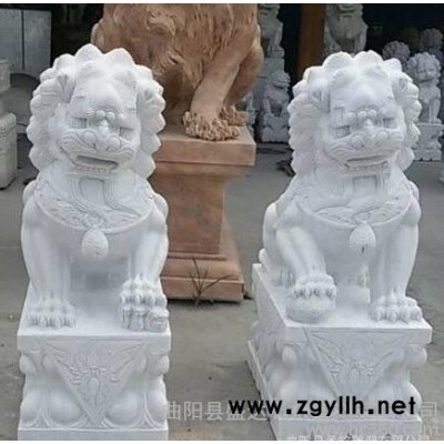 曲阳石雕汉白玉狮子雕刻 **石雕狮子 镇宅看门石狮子摆件