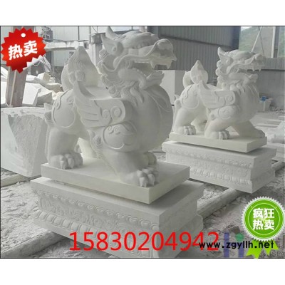 定制            **汉白玉石雕貔貅青石晚霞红