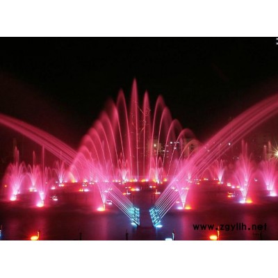 山东假山喷泉dn4喷泉