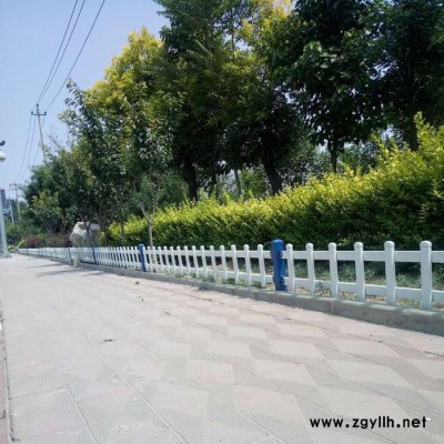 铸信诚  草坪护栏网  公园草坪护栏  喷塑草坪护栏  花坛草坪护栏