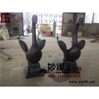 妙缘铜雕厂铸黄铜喷水天鹅城市水景雕塑工艺品 小区铜雕塑天鹅摆件生产
