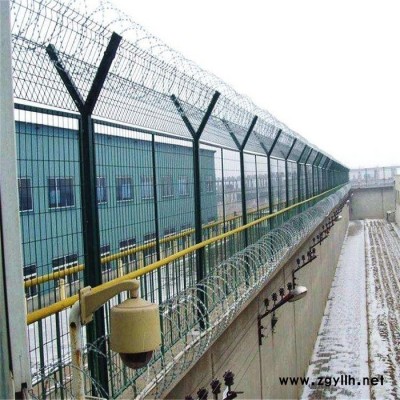 花坛绿化带护栏 河北厂家直供 澜润热镀锌喷塑道路隔离栏 道路花坛护栏 道路绿化带隔离栏厂家