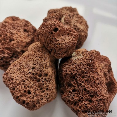 厂家直供 红色多孔石 水族净化过滤用多孔火山石 假山造景用火山石型号齐全 量大优惠