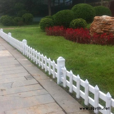 新盈特  pvc草坪护栏  白色塑钢栅栏  园林绿化带花坛护栏  pvc护栏