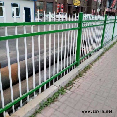 别墅铁艺围墙护栏造价一米多钱 花坛锌钢护栏来图定制