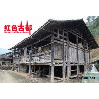 防腐木屋定制 度假山庄黄色木屋、可定制楼层大小户型