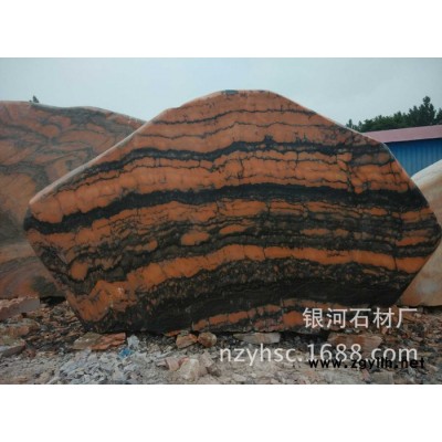 假山石庭院 观赏石保养   正确的方法是给石头上蜡