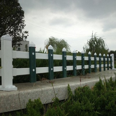 厂家供应 绿化带pvc塑料栏杆 pvc草坪护栏庭院花坛栏杆 塑钢草坪栏杆