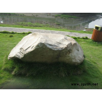 水中石头 景石卵石 假山石 产地供应 园林家手中的一种装饰用品