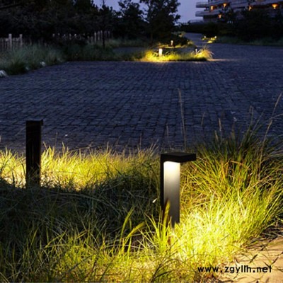 led草坪灯 户外方形防水户外照明灯庭院景观灯简约10W压铸铝草坪灯