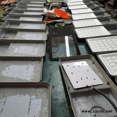 太阳能路灯厂家 LED路灯 户外照明灯具 LED路灯价格