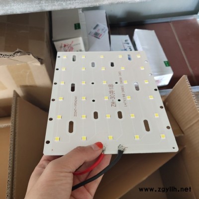 石家庄路灯厂家 6米太阳能路灯 路灯头批发 YG3305