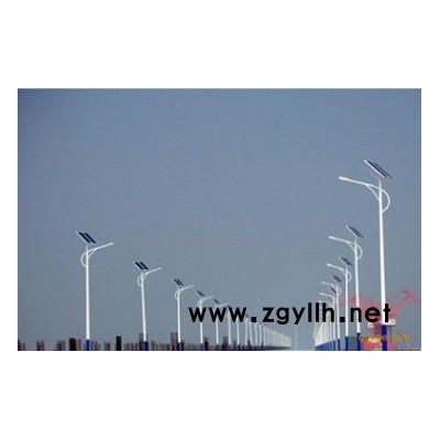 专业生产8米LED太阳能路灯 太阳能路灯