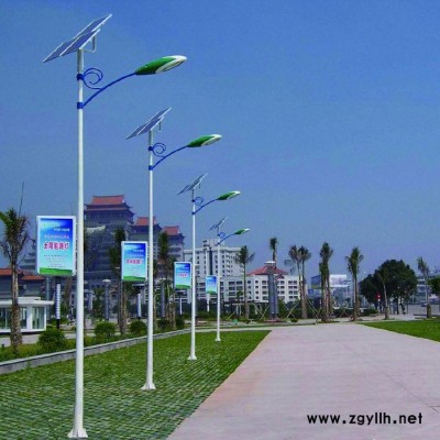 山东太阳能路灯厂家专业生产4米28WLED太阳能路灯路灯,庭院灯