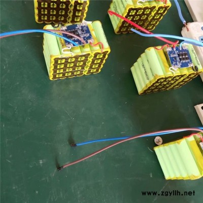 路灯锂电池 30AH电池更换  厂家 锂电池太阳能路灯厂  英光